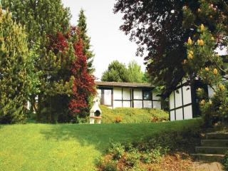 Bungalow by Hennesee Lake with Skiing Nearby, cleaning included - Meschede - 6
