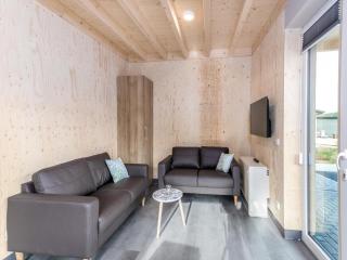 Bungalow near Kronenburger See with Sauna, cleaning included - Hallschlag - 8