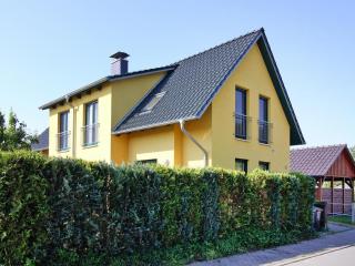 House by Neuendorf Harbor with Sauna, cleaning included - Neuendorf - 0