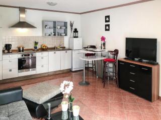 Apartment by Lake District with Natural Beach, cleaning included - Sommersdorf - 8