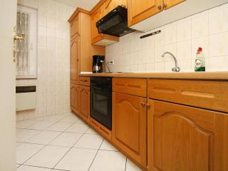 Holiday Home on Lake Grundlossee with Boat, cleaning included - Sewekow - 7