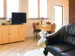 Bungalow by Lake Kummerow with Private Beach, cleaning included - Sommersdorf - 0