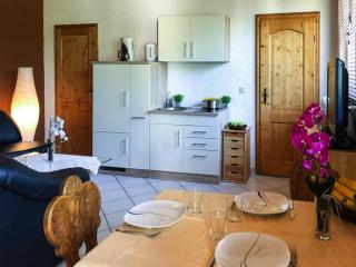 Bungalow by Lake Kummerow with Private Beach, cleaning included - Sommersdorf - 8