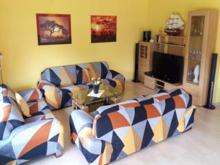 Holiday Home in Westerholt with Lake View, cleaning included - Westerholt - 3