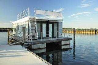 Floating Home in Ribnitz by Baltic Beaches, cleaning included - Ribnitz-Damgarten - 9