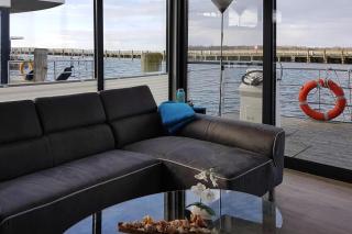 Floating Home in Ribnitz by Baltic Beaches, cleaning included - Ribnitz-Damgarten - 7