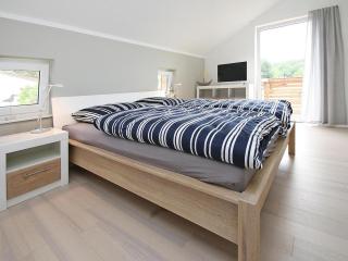 Holiday Home by Lake Neuklostersee, cleaning included - Nakensdorf - 5