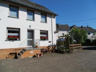 Holiday Home in Ulmen with Garden and Terrace, cleaning included - Berenbach - 4