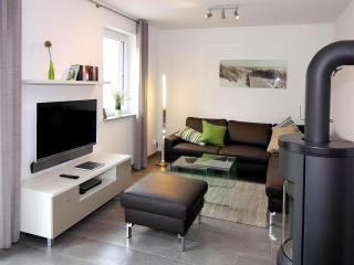 Holiday Home on Rügen near Breetzer Bodden, cleaning included - Vieregge - 0