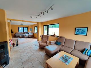 Spacious holiday home with wood-burning stove, cleaning included - Eisfeld - 0