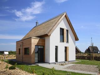 Cottage in Rügen near Sandy Beach, cleaning included - Lancken - 9