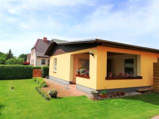 Holiday Home by Baltic Sea Beach & Pier, cleaning included - Zinnowitz - 9