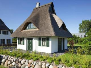 Thatched House Bodstedt by Lagoon with Sauna, cleaning included - Fuhlendorf - 9