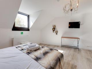 Apartment in Oberhausen near City Center, cleaning included - Oberhausen - 3