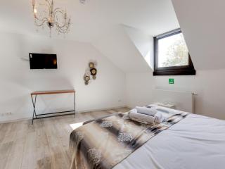 Apartment in Oberhausen near City Center, cleaning included - Oberhausen - 5