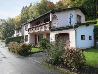 Apartment in Müllenborn with Mountain Views, cleaning included - Gerolstein - 3