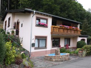 Apartment in Müllenborn with Mountain Views, cleaning included - Gerolstein - 9