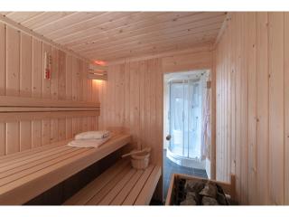 Wellness villa with private bubble bath, cleaning included - Colijnsplaat - 4