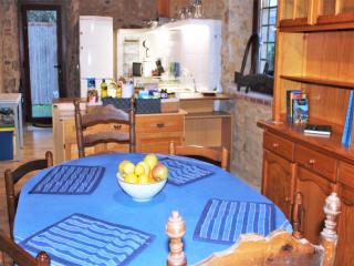 Holiday Home in Catalonia near Cala Pedrosa Beach, cleaning included - Girona - 8