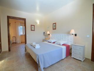 Villa in El Agar with Private Pool and Beaches, cleaning included - 1