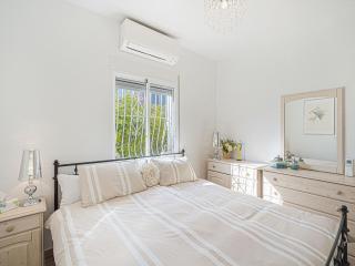 Villa in Alicante near the Beach, cleaning included - Busot - 5