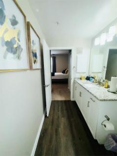 Great Location Heart of Addison in N Dallas! - Addison - 5