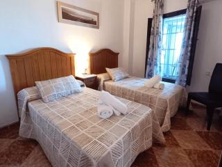 Holiday home in Malaga with private pool, cleaning included - Cuevas Bajas - 7