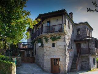 Mansion in Cerdedo with Private Pool and Garden, cleaning included - Cerdedo - 3