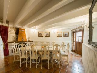 Mansion in Cerdedo with Private Pool and Garden, cleaning included - Cerdedo - 8