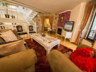 Mansion in Cerdedo with Private Pool and Garden, cleaning included - Cerdedo - 0