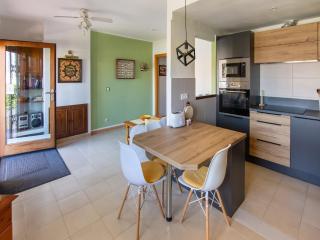Holiday Home in Catalonia near Beach, cleaning included - Sant Pere Pescador - 0