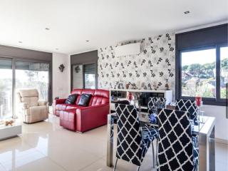 Villa in Castellar del Riu with Pool & Pyrenees, cleaning included - Castellar del Riu - 3