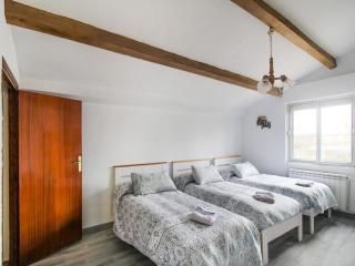 Villa in Villamuriel with Pool and Barbecue, cleaning included - 6