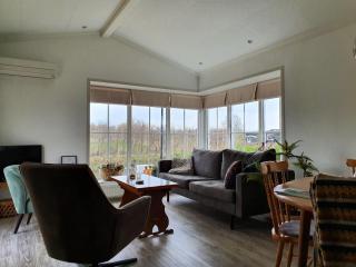 Pleasant holiday home in Giethoorn with terrace, cleaning included - Giethoorn - 1