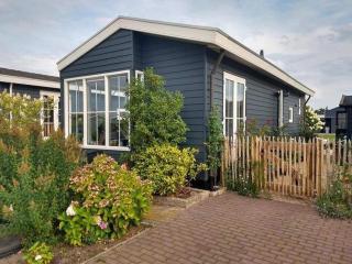 Pleasant holiday home in Giethoorn with terrace, cleaning included - Giethoorn - 5