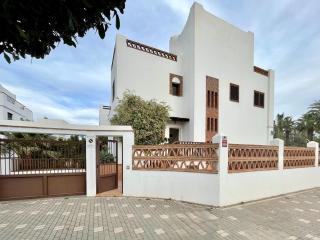 Sunlit Villa near Golf & Sea, cleaning included - 9