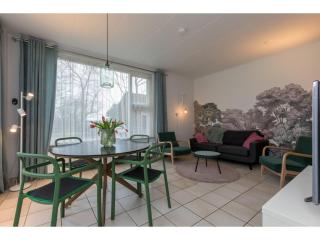 Cozy 4-Person Stay at Rustenpolder, cleaning included - 8