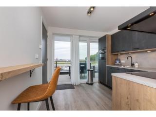 Apartment with a view of the marina, cleaning included - Sint Annaland - 1