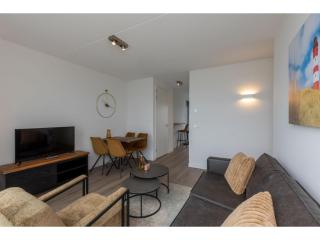 Apartment with a view of the marina, cleaning included - Sint Annaland - 4