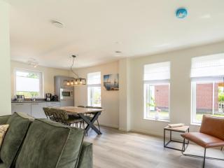 Waterside Charm Near Rotterdam, cleaning included - Simonshaven - 2