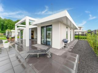 Luxury villa near the Harderbos, cleaning included - Zeewolde - 1