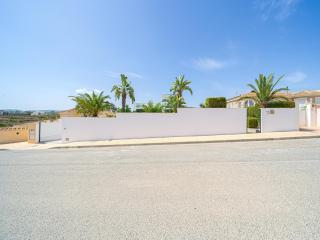 Villa in Torremendo with Pool & Reservoir View, cleaning included - Torremendo - 3