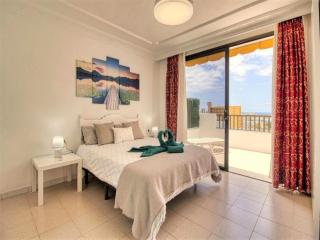 Apartment in Adeje near Playa Fañabé, cleaning included - - 1