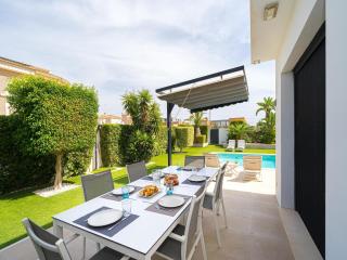 Villa in Torremendo with Pool & Reservoir View, cleaning included - Torremendo - 5