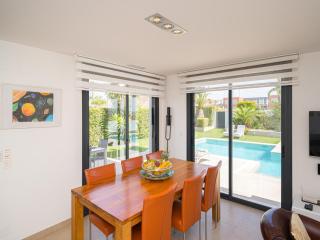 Villa in Torremendo with Pool & Reservoir View, cleaning included - Torremendo - 7