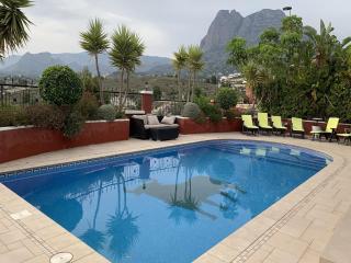 Villa in Finestrat with Pool and BBQ, cleaning included - Finestrat - 9