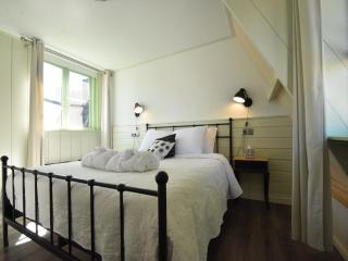 Cottage in Edam near IJsselmeer Lake, cleaning included - Edam - 5
