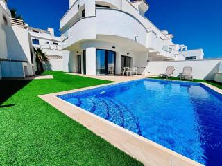 Villa in Finestrat with Private Pool, cleaning included - Finestrat - 1