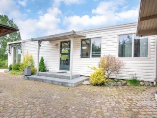 Fantastic villa in Ooltgensplaat with jetty, cleaning included - Ooltgensplaat - 1
