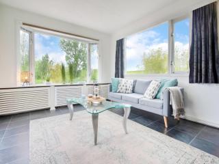 Fantastic villa in Ooltgensplaat with jetty, cleaning included - Ooltgensplaat - 8